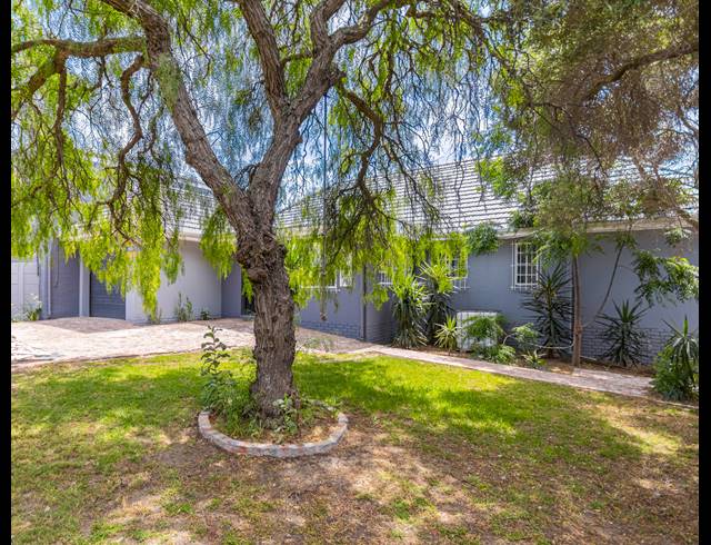 4 BEDROOM HOUSE RENTED IN TABLE VIEW